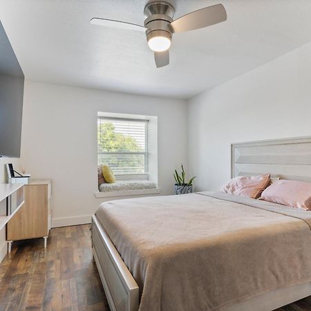 Mella House Apartment Austin Bagian luar foto